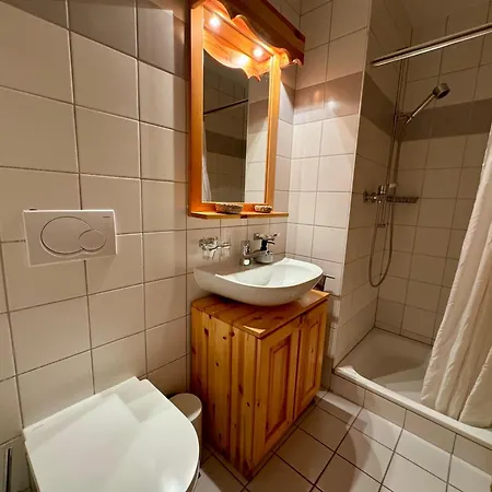 Lägenhet Cosy In Out In Haute Pracondu - Draps Serviettes Et Nettoyage Inclus