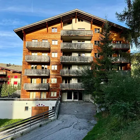 Lägenhet Cosy In Out In Haute Pracondu - Draps Serviettes Et Nettoyage Inclus